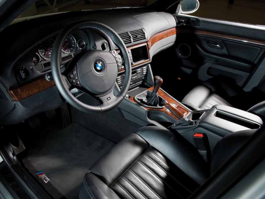 Интерьер BMW M5 (E39) 1999 года  (NA) (фото 9 из 19)